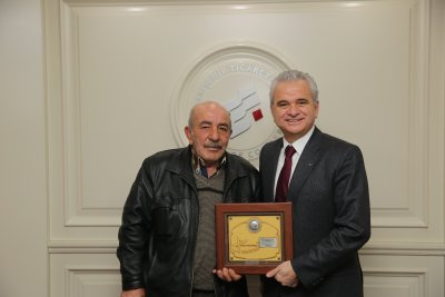 SANAYİ SİTESİNİN DUAYENLERİNE VEFA PLAKETİ