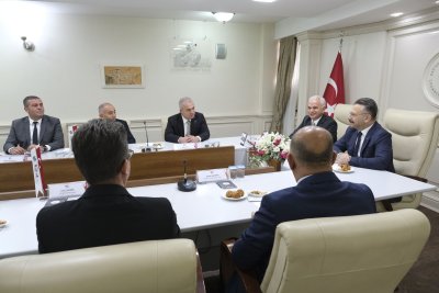 ESKİŞEHİR VALİSİ AKSOY’DAN ETO’YA İADE-İ ZİYARET