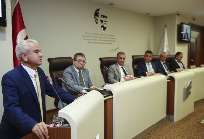 ÜRETİM EKONOMİSİNİ YENİDEN İNŞA ETMELİYİZ