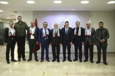 FİLİSTİNLİ İŞ İNSANLARI YATIRIM FIRSATLARINI GÖRÜŞTÜ