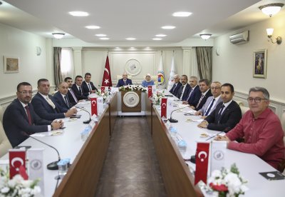 İYİ PARTİ EKONOMİYİ ETO’DAN DİNLEDİ