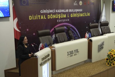 ESKİŞEHİR AB BİLGİ MERKEZİ KADIN GİRİŞİMCİLERİ DİJİTAL DÖNÜŞÜM İÇİN BULUŞTURDU