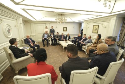 İYİ PARTİ BÜYÜKŞEHİR BELEDİYE BAŞKAN ADAYI AYDIN ETO’YU ZİYARET ETTİ