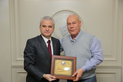 SANAYİ SİTESİNİN DUAYENLERİNE VEFA PLAKETİ