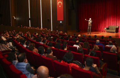VEHBİ KOÇ KONGRE MERKEZİ’NDE GÖSTERİLER BAŞLADI