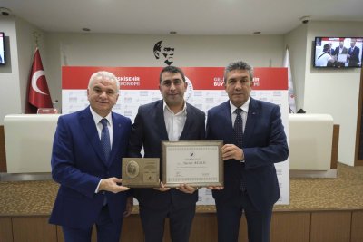 MUSTAFA ÇEKİÇ’İN ADI ETO MECLİS SALONUNDA YAŞAYACAK