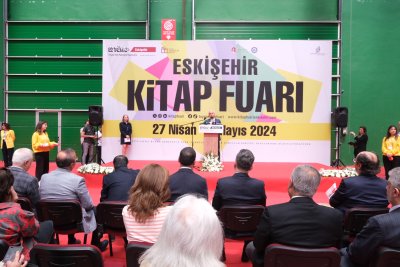 ESKİŞEHİR KİTAP FUARI TÖRENLE AÇILDI