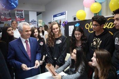 GÜLER GELECEĞİN GİRİŞİMCİLERİYLE TECRÜBELERİNİ PAYLAŞTI