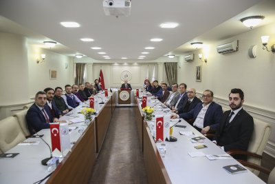 SÜRÜCÜ KURSLARININ SORUNLARI MASAYA YATIRILDI