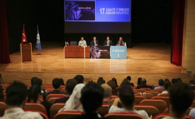 YÖNETİM KURULU ÜYESİ DEMİR GENÇLERLE TECRÜBELERİNİ PAYLAŞTI