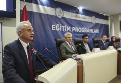 ETO ÜYESİ MÜTEAHHİTLERE BİLGİLENDİRME TOPLANTISI