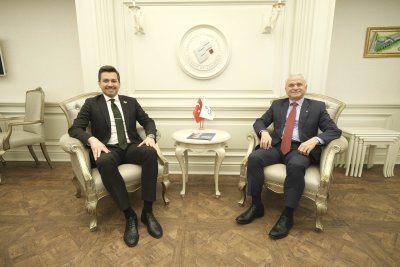 İYİ PARTİ BÜYÜKŞEHİR BELEDİYE BAŞKAN ADAYI AYDIN ETO’YU ZİYARET ETTİ