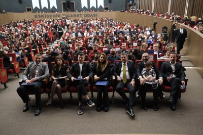 FASHİON ESKİŞEHİR MODA DÜNYASINI BÜYÜLEDİ