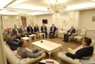 GÜLER’E İLK TEBRİK ZİYARETİ TOBB BAŞKANI HİSARCIKLIOĞLU’NDAN