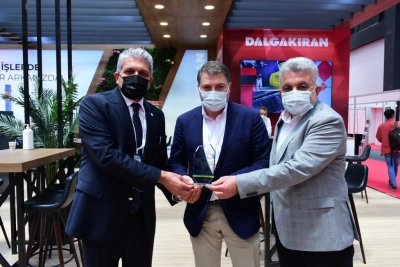 FUARDA STANT AÇAN ESKİŞEHİRLİ FİRMALARA TEŞEKKÜR PLAKETİ