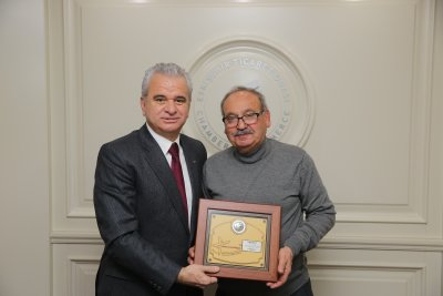 SANAYİ SİTESİNİN DUAYENLERİNE VEFA PLAKETİ