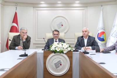ENERJİ VE TABİİ KAYNAKLAR BAKANI DÖNMEZ ETO’NUN TALEPLERİNİ DİNLEDİ
