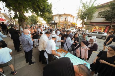 MUSTAFA ÇEKİÇ VE ÖZLEM TEKGÖZ ÇEKİÇ DUALARLA ANILDI