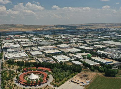 GÜLER İLK 500 SIRALAMASINA GİREN ŞİRKETLERE TEŞEKKÜR ETTİ