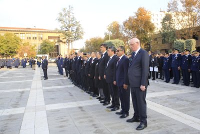 VİLAYET MEYDANINDA ATAMIZI ANDIK