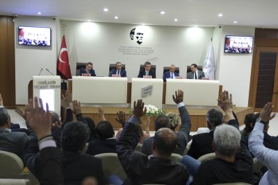 YENİ MECLİS İLK TOPLANTISINI GERÇEKLEŞTİRDİ