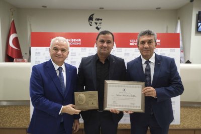 MUSTAFA ÇEKİÇ’İN ADI ETO MECLİS SALONUNDA YAŞAYACAK