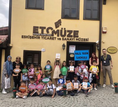 MİNİKLER ETOMÜZE’DE HEM EĞLENİYOR HEM ÖĞRENİYOR