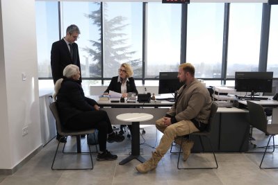 YENİ HİZMET BİNASINDA İLK İŞLEM YAPILDI