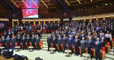 GÜLER TOBB 100 LİSTESİNDEKİ MARKALARA ÖDÜLÜNÜ TAKDİM ETTİ